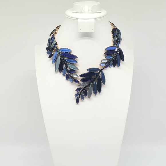 Oscar de la Renta Blue Swarovski Crystal + Glass Leaf Statement Necklace Gold - Picture 10 of 14